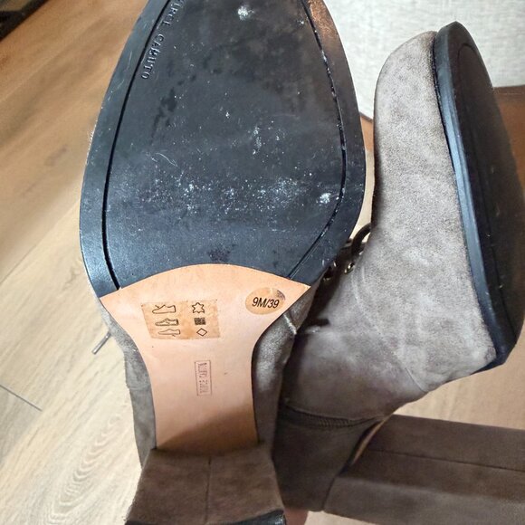 Vince Camuto Lace-up Grey Suede Boots - Size 9 - Picture 8 of 8